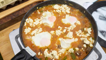 Off-grid shakshuka